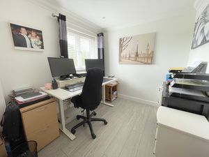 Clacton Road- click for photo gallery